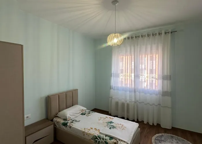 Elton Gjana Apartment *